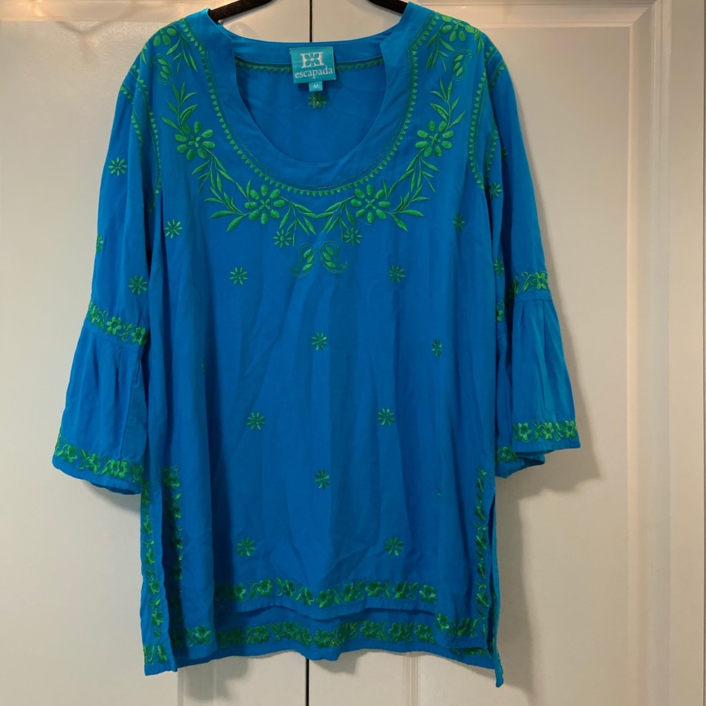Escapada Blue Blouse with Green Floral Detailing